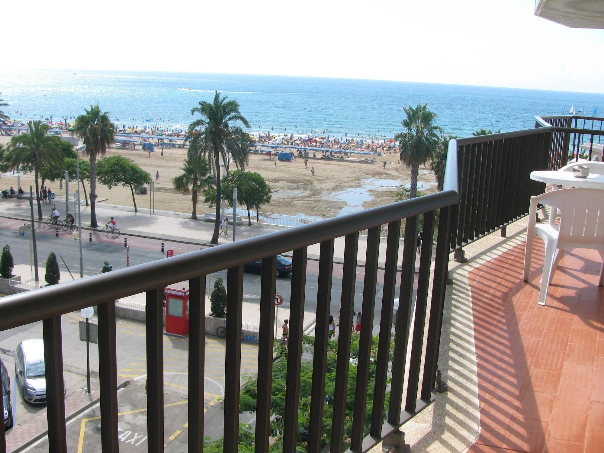 Hotel Rovira Cambrils Exteriör bild