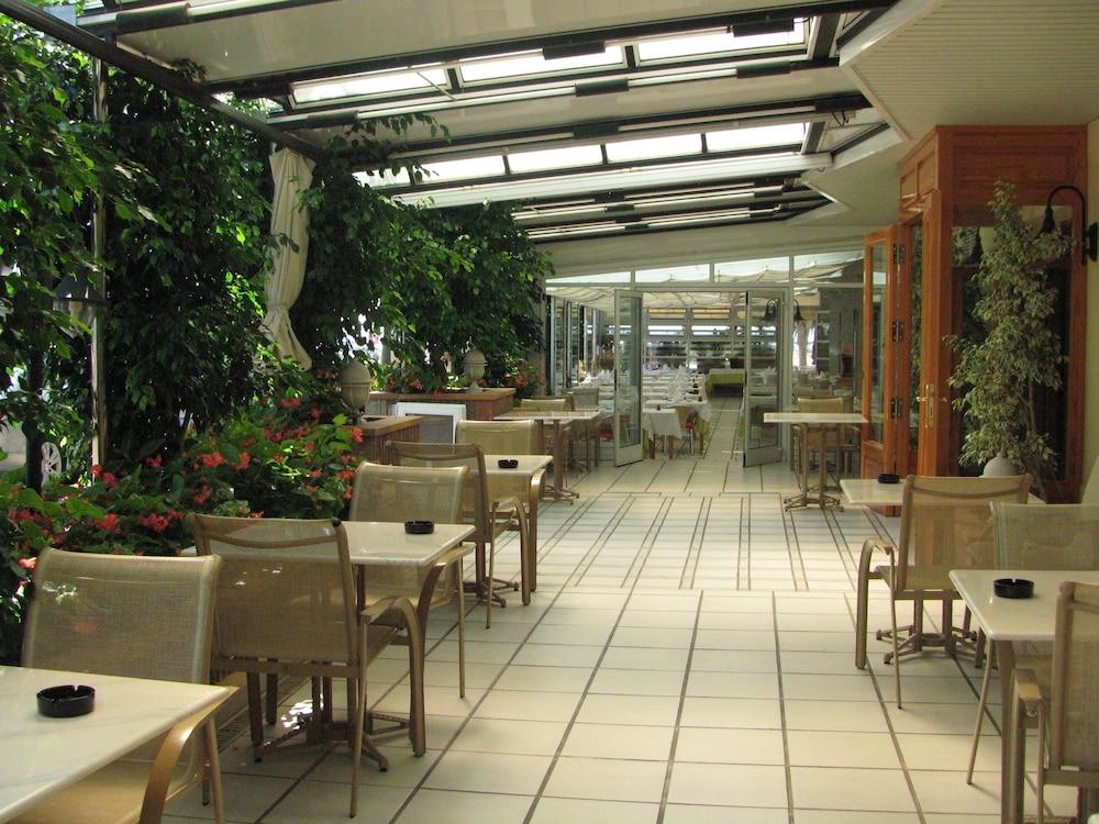Hotel Rovira Cambrils Exteriör bild