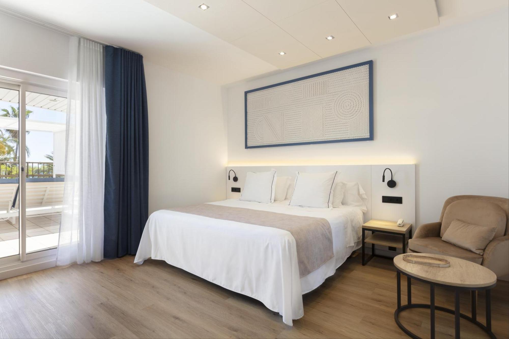 Hotel Rovira Cambrils Exteriör bild